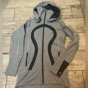 Lululemon ghost herringbone *brushed stride jacket vguc size 6
